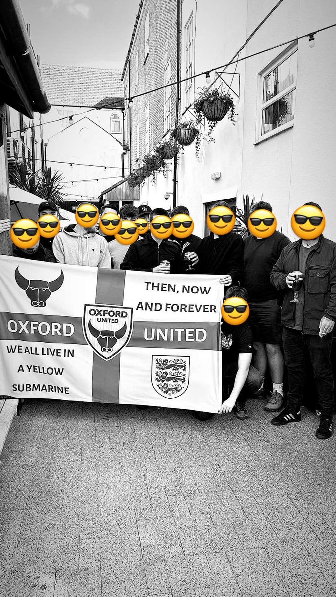 KierxnOUFC's tweet photo. 1 year of @yellow_division 

Here’s to many more 
#oufc https://t.co/1A5TzShAlW