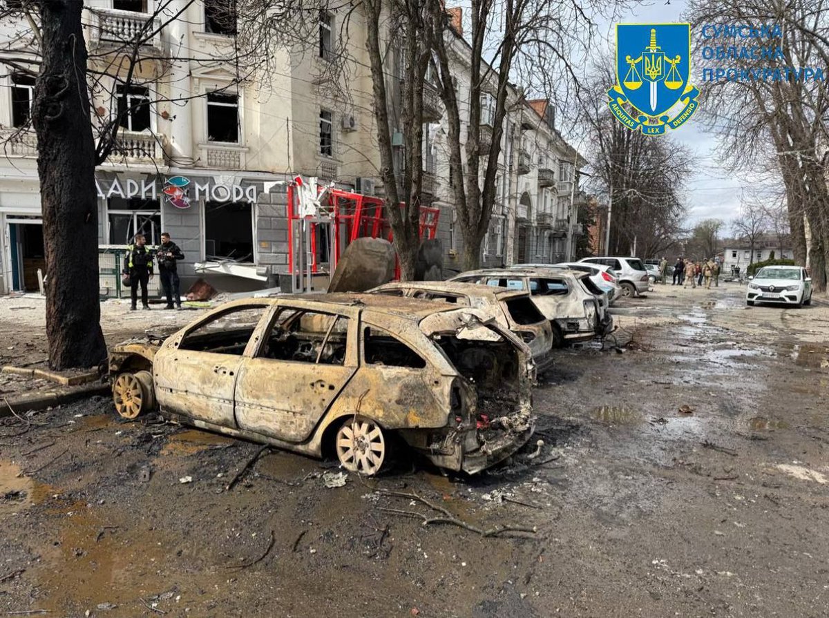 United24media's tweet photo. On Palm Sunday in Sumy, Ukrainians were returning from church when Russia struck the downtown area with two ballistic missiles, hitting crowded streets, cars, and buses. 

21 people were killed and 34 injured, including 5 children. https://t.co/gHLqR95uUE