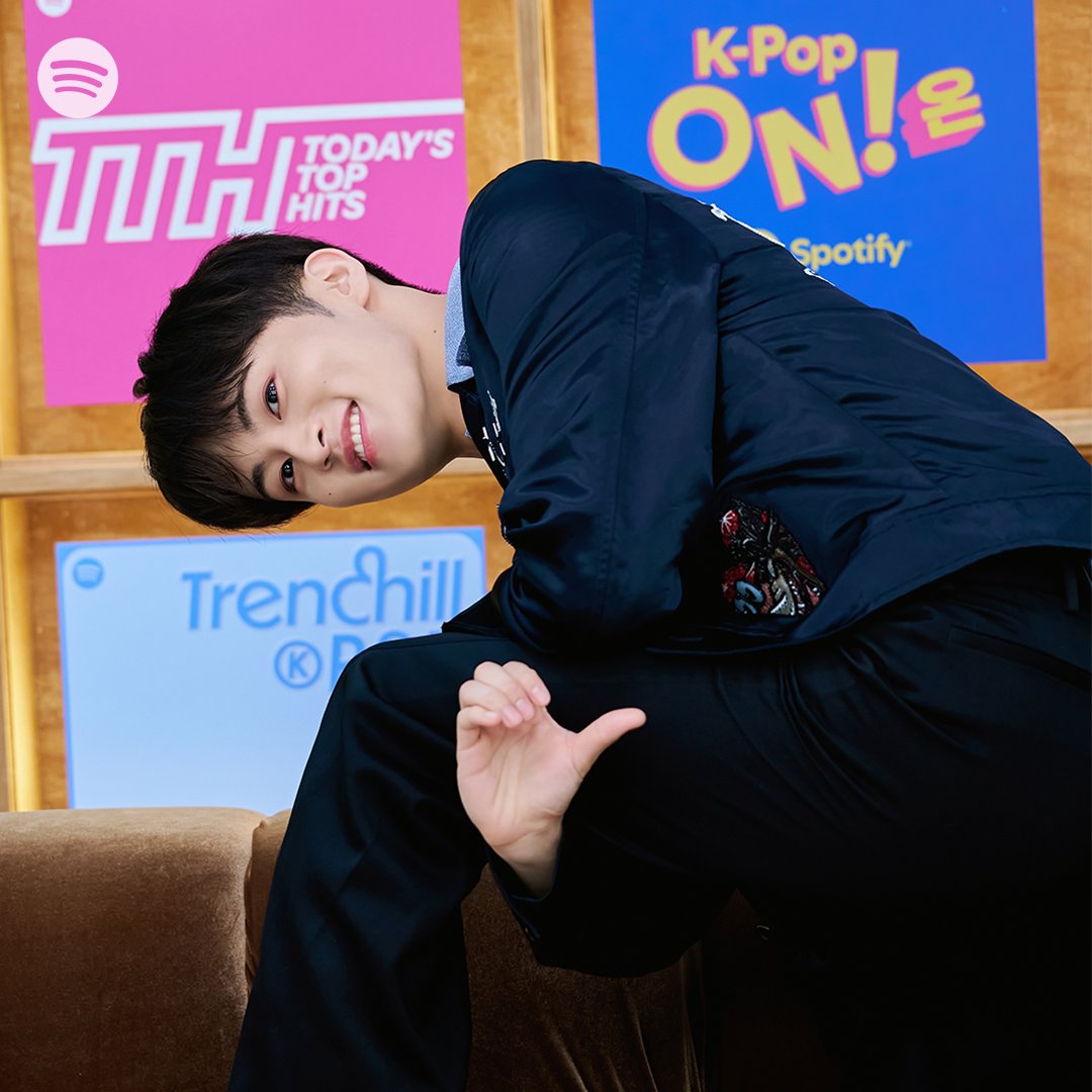 SpotifyKR's tweet photo. 능글미 넘치는 마크 선배 사진 공유합니다😏
💚https://t.co/aCPxC1Qjsl

@NCTsmtown #스포티파이 #마크 
#MARK #MARK_1999 #TheFirstfruit https://t.co/2soe7N3Wkv