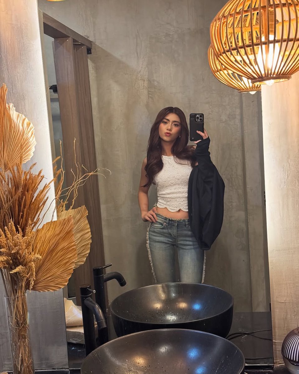 fierymikha's tweet image. random photo dump by the mikha lim finally 🥹