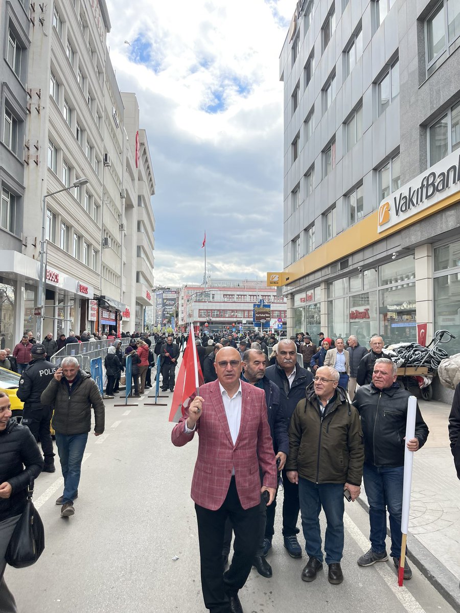 Samsun;
Cumhuriyet meydanındayım!