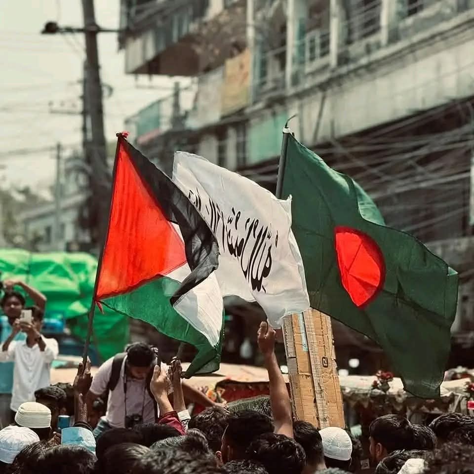 IM_RIDER420's tweet photo. From the heart of Bangladesh to the soul of Palestine — we stand with you. Your strength in the face of sorrow moves us deeply. In every prayer, every tear, and every hope for freedom, know that you are not forgotten. Your struggle is ours, your dream is shared 🇧🇩🇵🇸💪 https://t.co/TJx75aZt6U