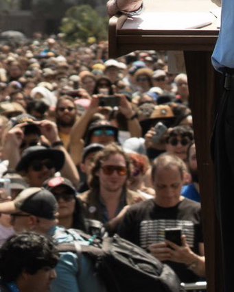 wwatsonupdates's tweet photo. 🚨Will Watson stuns at Bernie rally in Los Angeles, California. https://t.co/RkWeAHhrsF