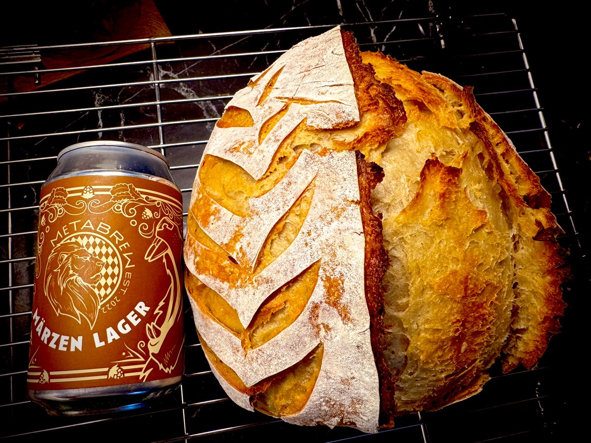 Sunday morning freshly baked sourdough bread with <a href="/metabrewsociety/">MetaBrewSociety</a> instead of water. Smells awesome! Don’t have beer? Get Yours from holding <a href="/coinbev/">CoinBevAI</a>!