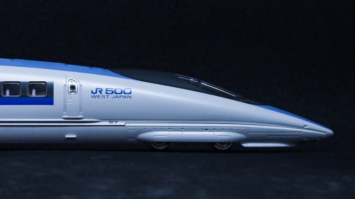 大阪・関西万博のオープニングプログラムに登場した500系。 今なお私