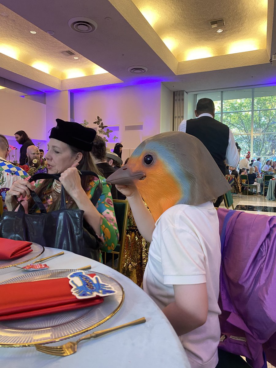 sky100_100's tweet photo. went to a cool wedding today! sorry i never post here anymore. https://t.co/UdZZ0cN38C