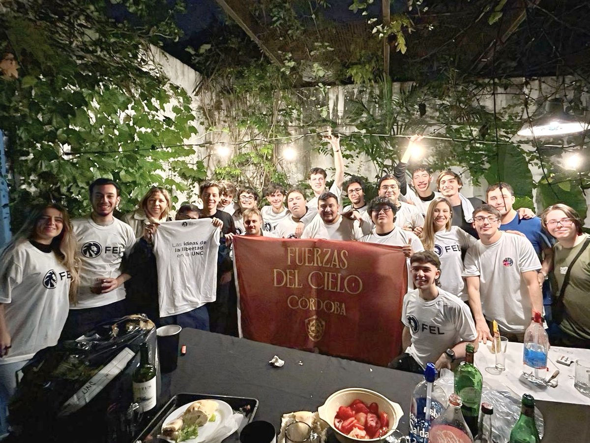 FEL_UNC's tweet image. Arrancamos la campaña con estudiantes de 4 facultades de la UNC. Listos para representar las ideas de la libertad en la universidad 🇦🇷

Porque la victoria en la batalla no depende de la cantidad de soldados, sino de las fuerzas que vienen del cielo.

¡Vamos por todo! Somos #FEL.