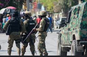 HaitiInfoProj's tweet photo. Kenscoff: Women used as bait trap police officers, one missing and five injured

On the night of April 11-12, 2025, in Kenscoff, a trap set by women manipulated by armed bandits cost the Haitian National Police dearly. According to PNH deputy spokesperson Lionel Lazarre, five officers were shot and injured, and another is missing after being seduced and ambushed.

The incident occurred overnight in the town of Godet, in the commune of Kenscoff. Women, used as spies by an armed gang, seduced a group of police officers and led them away from their vehicles and their mission. According to PNH deputy spokesperson Lionel Lazarre, the officers, under their spell, were caught off guard while spending the night with the women. The gang, well-informed, took the opportunity to launch a lightning attack.

The attack left five police officers with gunshot wounds, while another remains missing. The attackers also stole service weapons and other important equipment. The PNH high command was quick to denounce this behavior as irresponsible, announcing the opening of an investigation to shed light on the matter and identify the internal failings that led to such a fiasco.

Beyond the humiliation inflicted on the institution, this episode highlights the increasingly audacious strategies of armed groups to disorganize the police, and reveals the urgent need for more rigorous supervision and increased vigilance within the police force.

pascalfleuristil2018@gmail.com