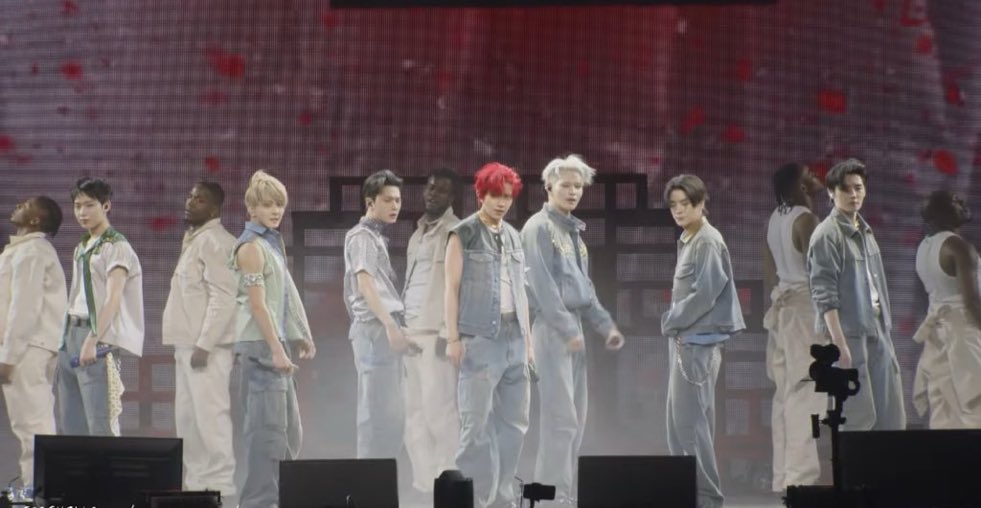 ikeupop's tweet image. a thread of hit praise tweets for enchella 

#ENCHELLA