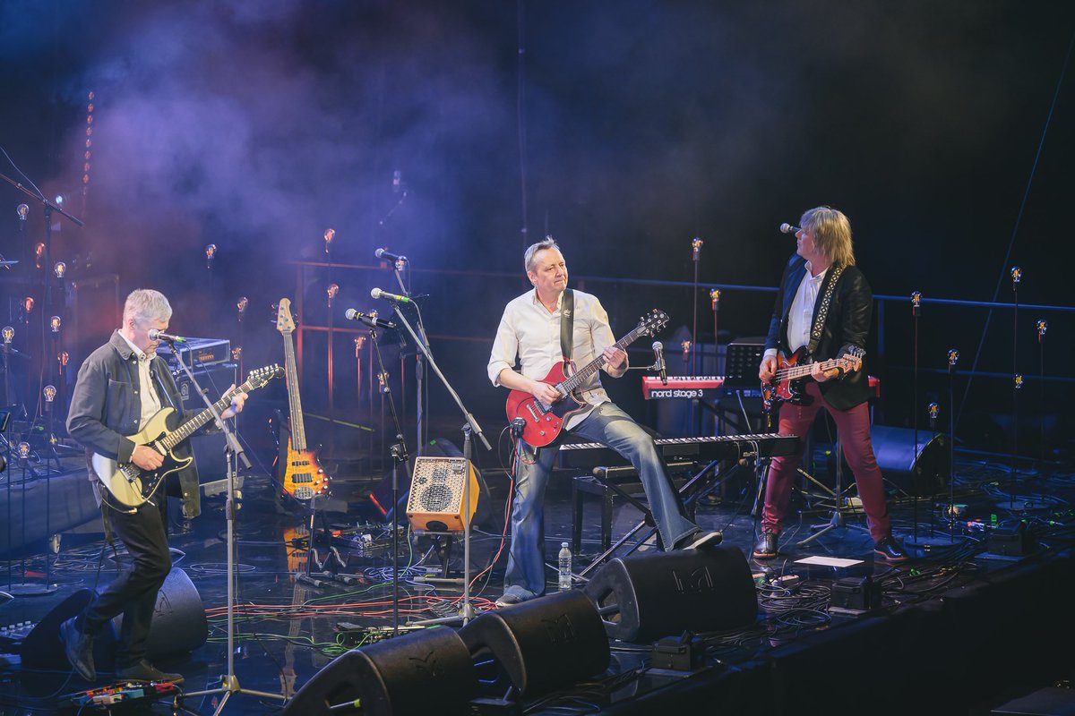 bet bet (@grupabetbet) on Twitter photo Šovakar <a href="/LatvijasTV/">Latvijas Televīzija</a> no plkst. 18.25 skaties #GR60 koncerta video ierakstu! Tas bija episki!
Foto: Edgars Pohevičs Šovakar <a href="/LatvijasTV/">Latvijas Televīzija</a> no plkst. 18.25 skaties #GR60 koncerta video ierakstu! Tas bija episki!
Foto: Edgars Pohevičs