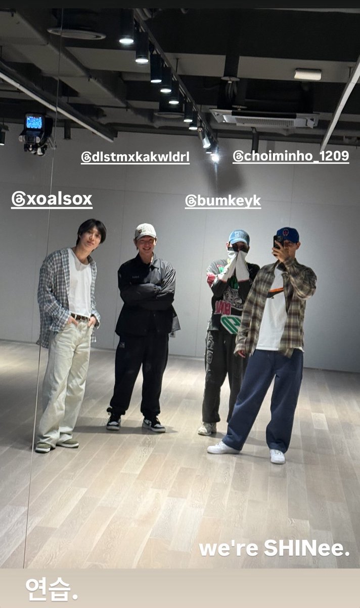 jitaem718's tweet photo. ミノスタストーリー 日本語訳

we're SHINee.
練習.

メンバーが一緒にいる…それだけでこんなにも嬉しい🥹 https://t.co/3pRyS3hVnx