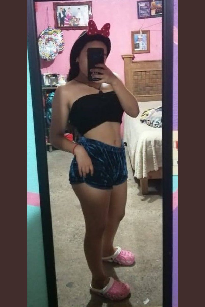 Aporte nocturno, nos mandan esta hembrita y nos dicen que como quisieran dejarla y que si la pueden morbosear….