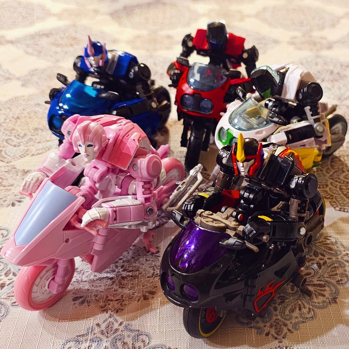 L.W. Barricade tweet media