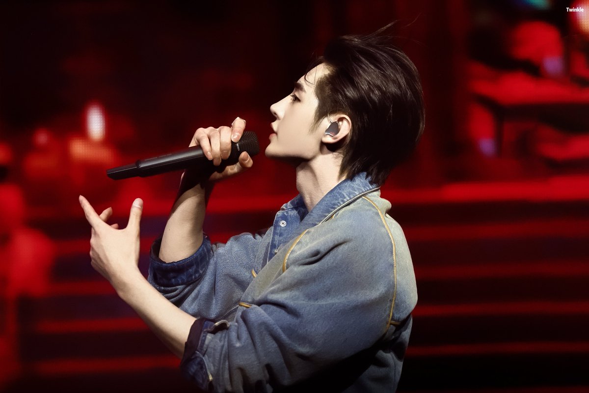 250412
#엔하이픈 #성훈 
#ENHYPEN #SUNGHOON