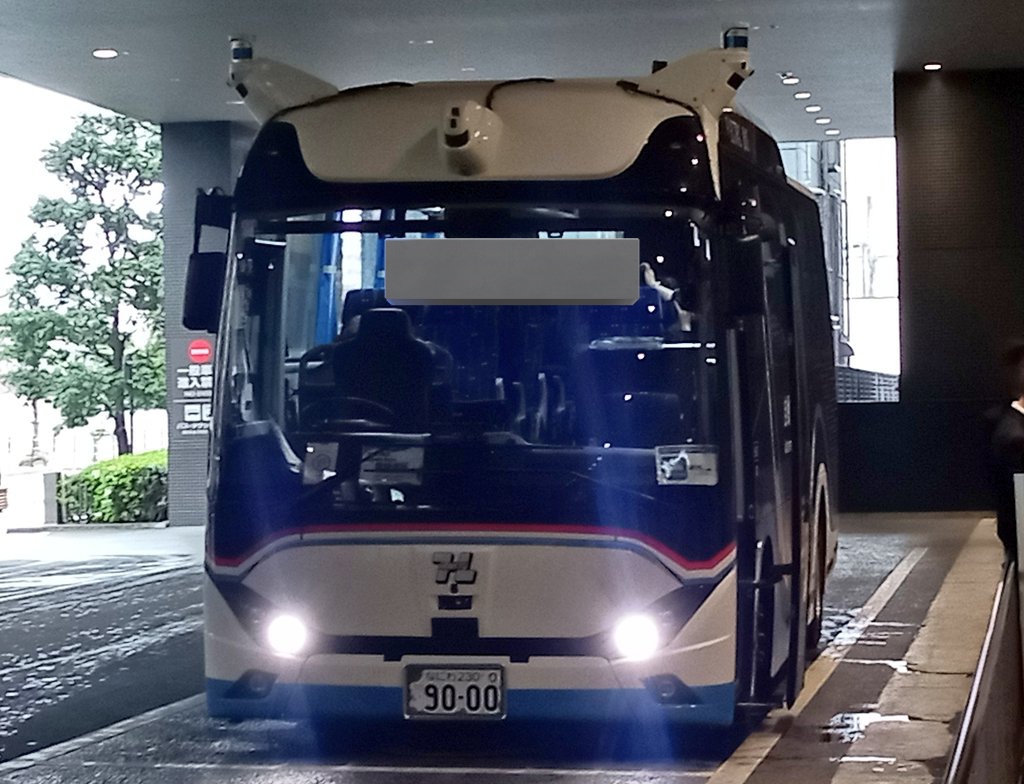 阪急観光バス 9000(EVﾓｰﾀｰｽﾞｼﾞｬﾊﾟﾝF8 series-6) 新大阪駅万博シャトル