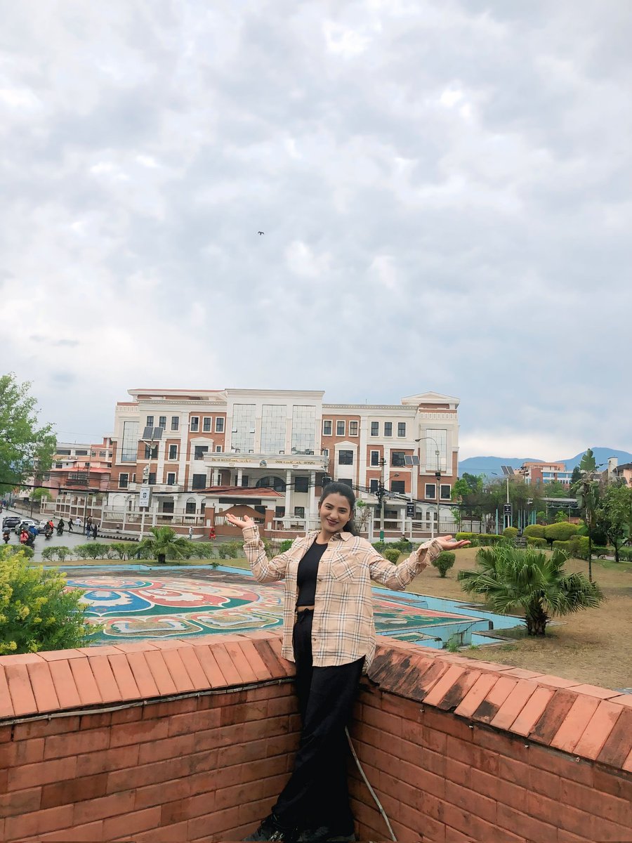 sunuaagri18's tweet photo. मेरो कोहि आफ्नो खोस्यो यो सालले  जिन्दगिभरिलाई निको नहुने चोट मिल्यो, भुल्दिन होला सायद यो साल कैलेईपनी अनि तपाईको कस्तो भयो?😊 https://t.co/UFo3SQN2LR