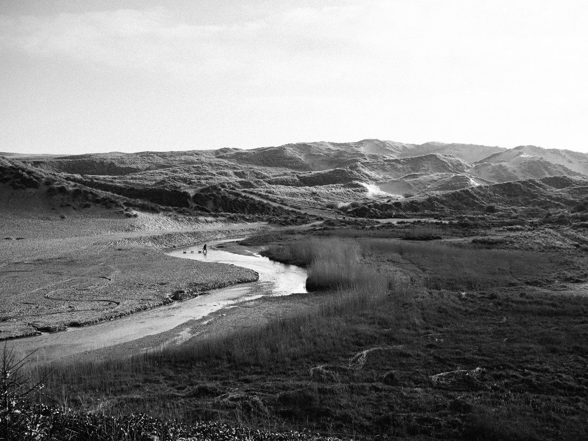 headedforhades's tweet image. Early morning stroll #Ilford #HP5 #Cornwall