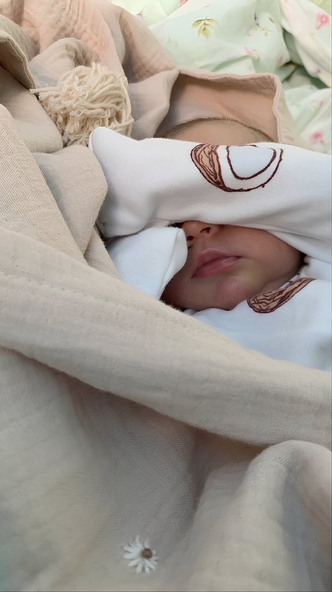 Baby's (@cuddleecute) on Twitter photo 