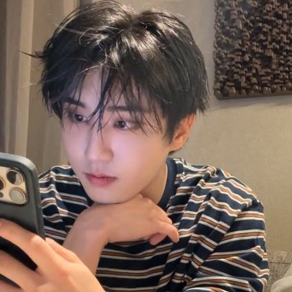 jisungapple's tweet photo. 🥧 https://t.co/EAOsAUl5Er