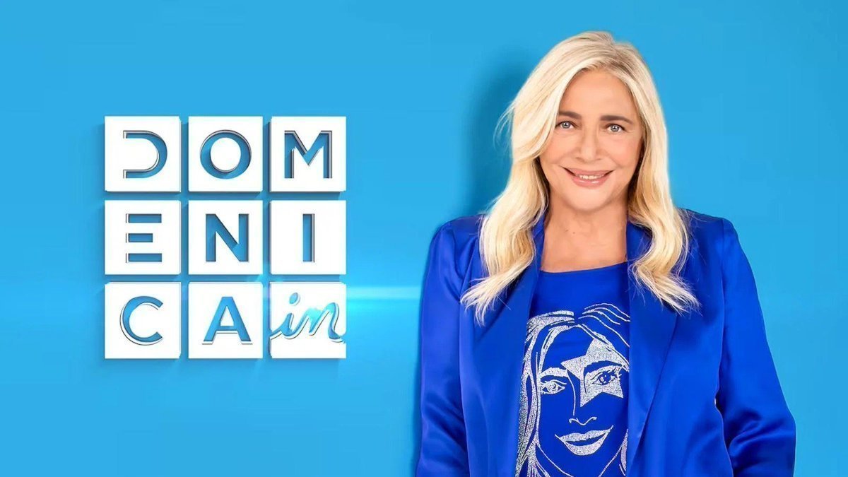 gianlu_79's tweet photo. Dalle 14:00 alle 17:15 su @RaiUno @ziamaravenier ci aspetta a #DomenicaIn
@RobyFacchinetti
@giannaorru
#Drupi
#KatiaRicciarelli
#LucaMinnnelli
@PamelaPrati_
@ValeriaMariniVM
NON MANCATE
MI RACCOMANDO
@marcoluci1 @FrancescoValit2 @dariosardone @gabrieledimarzo @duccioforzano https://t.co/BYPPePK9Vq