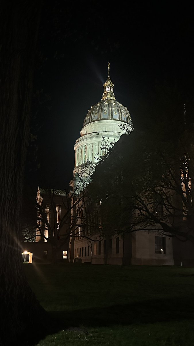 Sine die. Very little of very little. 
How long until he vetoes the budget?
✌🏼