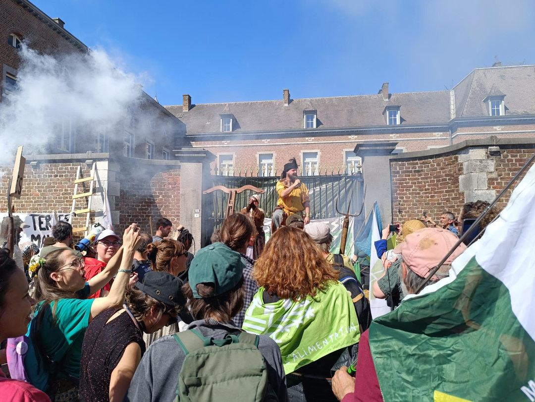 Extinction Rebellion Namur ⏚ tweet media