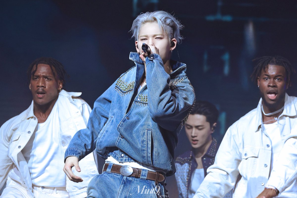 250412 Coachella
👖
#니키 #NI_KI