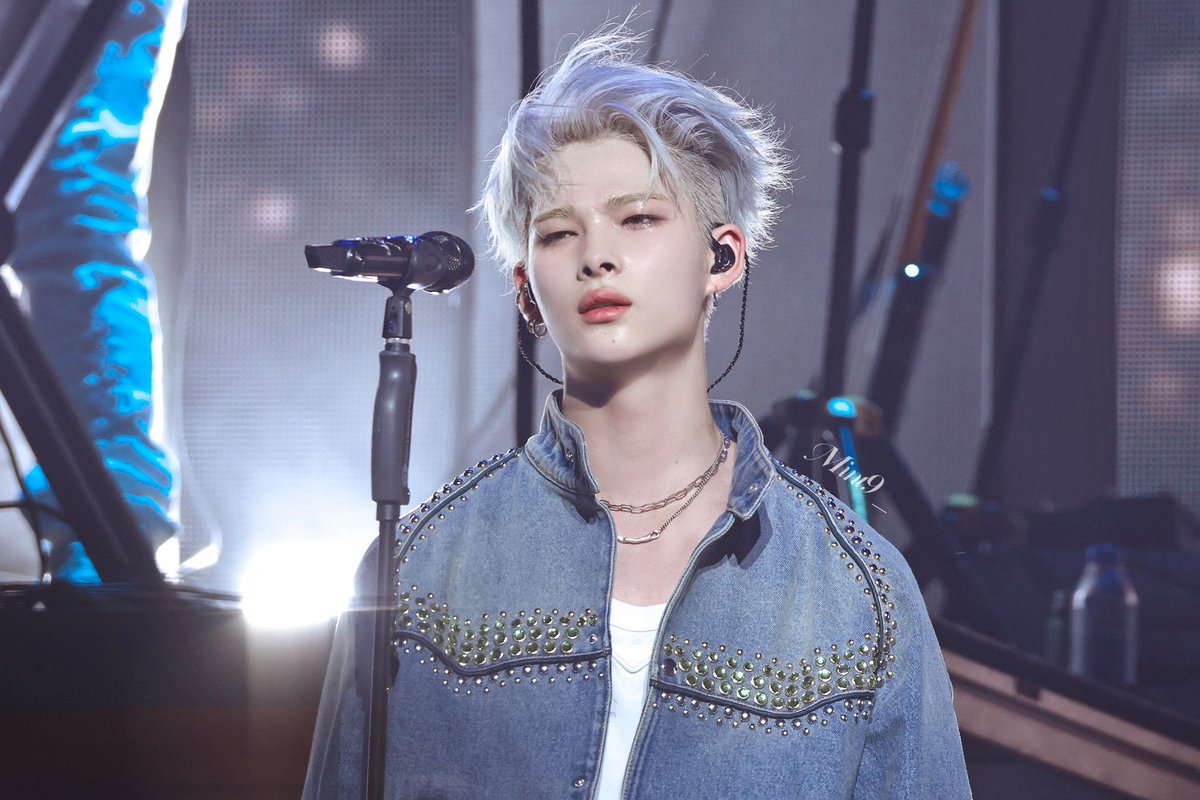 mint9_rk's tweet photo. 250412 Coachella
👖
#니키 #NI_KI https://t.co/39z04GYXig