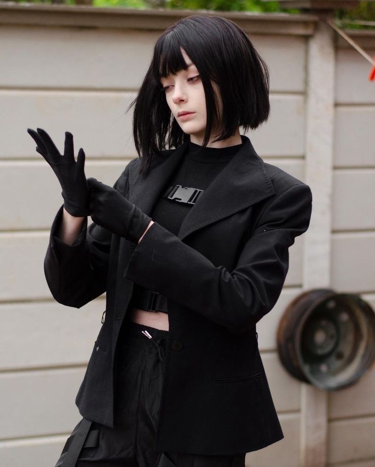 Whit3Eclipse's tweet photo. « Se alegra de ser cosplayer, fácilmente puede cambiar su apariencia para no ser descubierta por los secuaces de su madre. . .

Así podrá acercarse más a su objetivo » https://t.co/P0150CbtQ3