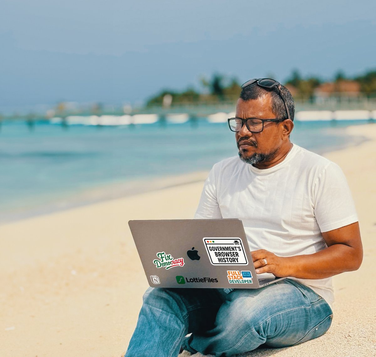 Some people write laws. Some write code.
<a href="/mohamedkudu/">MohamedKudu</a> does both — welcome to LottieFiles, our newest Full Stack Developer 🇲🇻✨