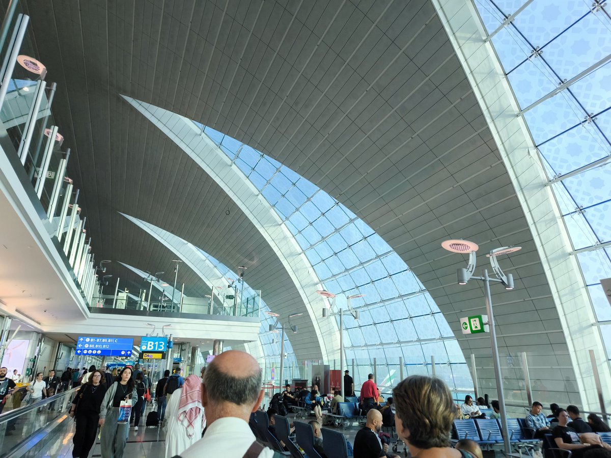 PsdJam's tweet photo. EU出張〜へ✈️
ドバイに到着しラウンジで朝食
この後、ミラノ🇮🇹へ移動
パートナーブランド企業訪問
新たな技術と製品のレポートを
お届けします。
お楽しみに
#jamjapan
#jampsd
#jamcoltd
#ラピッドバイク
#zardマフラー
#wossner
#leovince
#bonamiciracing
#gandinirace
#パートナーブランド https://t.co/7akA5mpI4U