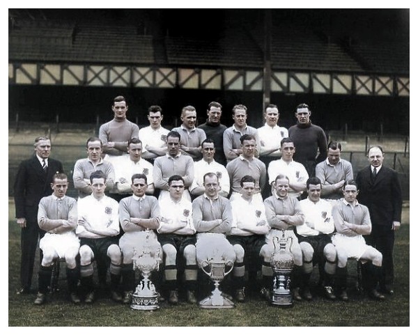 WATP72RFC's tweet photo. 🗓️ #OnThisDay 1️⃣9️⃣3️⃣5️⃣ : #Rangers win #3IAR with a 3-1 win away to Aberdeen. Smith, McPhail &amp; Gillick scored. It was former Celtic man Tully Craig's last game for us after over 300 games, 5 Titles &amp; 3 Scottish Cups. We also won the Scottish Cup to claim our 2nd consecutive double https://t.co/fczMEKWe2q