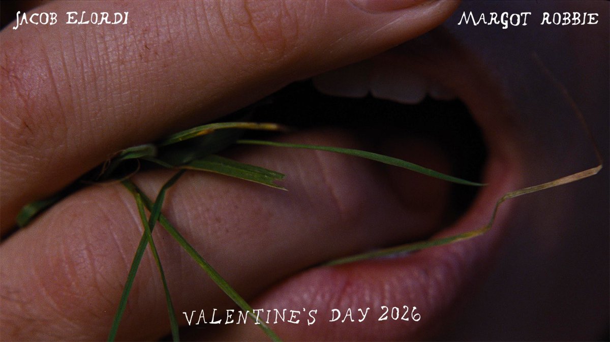 에머랄드 펜넬 감독 <폭풍의 언덕 (Wuthering Heights)> 촬영 중인 마고 로비 사진 [25/03/23 백업] #MargotRobbie 에밀리 브론테 원작 각색 2026년 2월 13일 개봉...