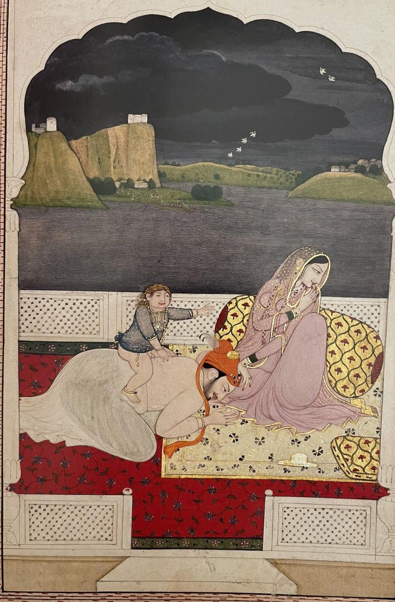 ssharadmohhan's tweet image. A Sunday!
And, that time of the week to relax and be with the family
This c1800 CE #Pahari painting from #Kangra #HimachalPradesh of a 'Man Playing Piggy-back with his Child as his Amused Wife Looks Away' is now in the James Ivory collection
A lovely representation of a family
