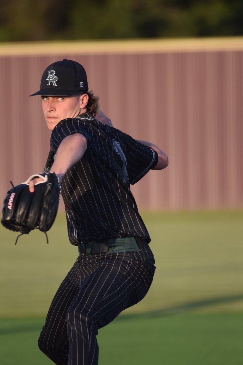 ToniJennell's tweet photo. My boy came out from behind the plate and took the mound. He can do anything he puts his mind to. He is an Athlete💚⚾️💚⚾️ https://t.co/RQ18kBhMZX