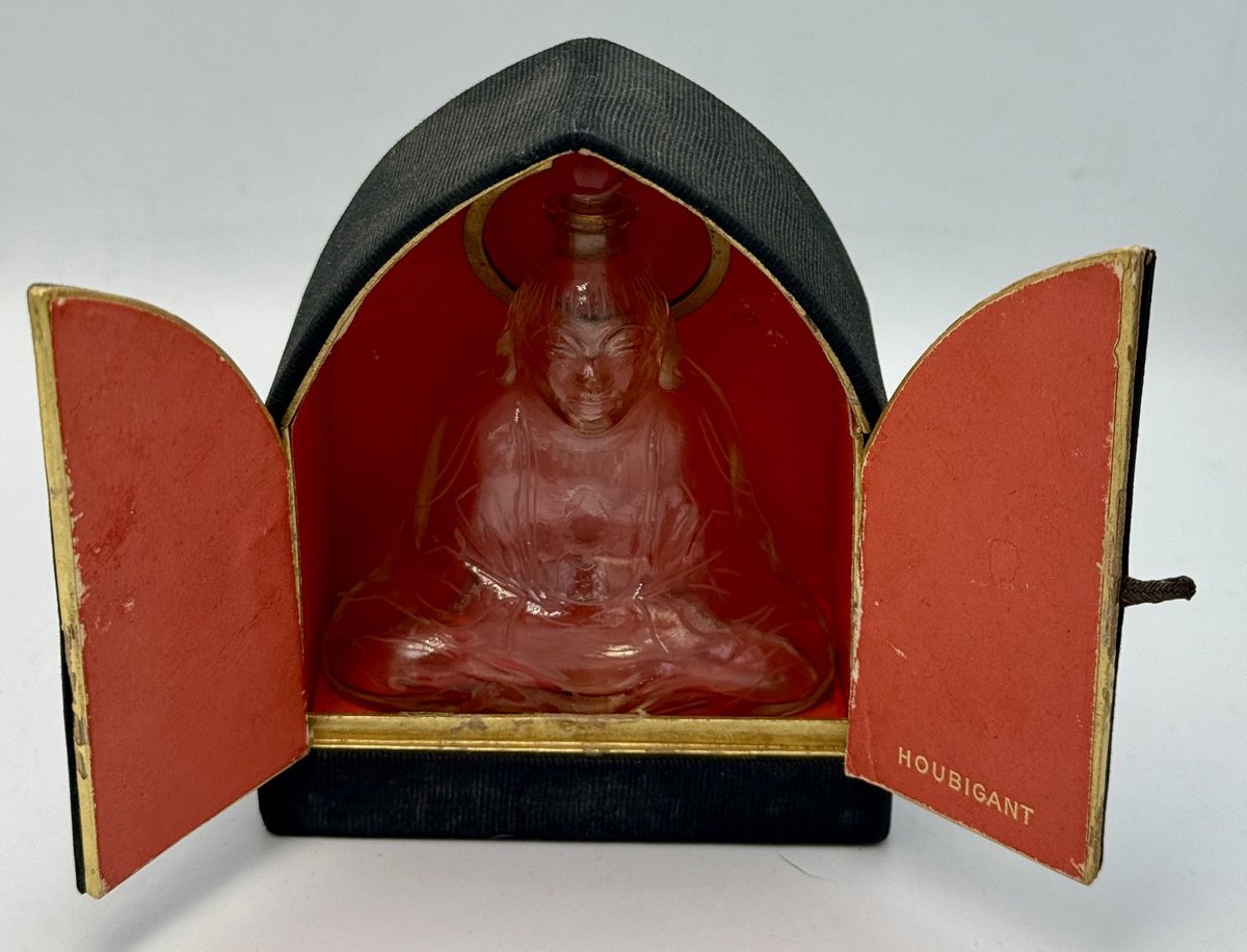 hawley_caroline's tweet image. Happy Sunday everyone! Just one of an amazing collection of early 20thC perfume bottles coming up in our May auction. #Houbigant #Baccarat #Hawleys #weekendwork  #Lovemyjob