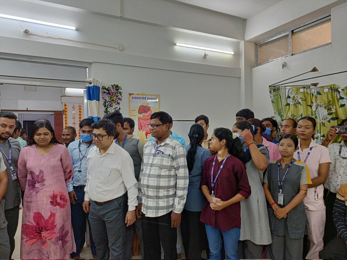 biswabandhusen's tweet photo. দীঘলবাক নেতাজি পাড়া চৌমুহনীতে Takshashila Nursing Home-এ কিছু সমস্যা তৈরি হয়েছিল। কাউন্সিলর প্রেমানন্দ দা এবং এলাকাবাসী সকলের সহযোগিতায় সেই সমস্যার পূর্ণ সমাধান হয়ে আবার নতুন উদ্যোগে, নতুন উদ্যমে জনসেবায় এই নার্সিংহোম পূর্বের অবস্থায় ফিরে আসবে। https://t.co/sKm6lpva5K