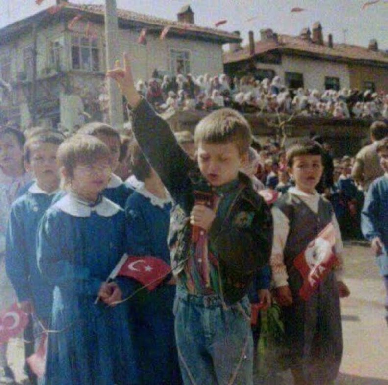 TurkcuPaylasim's tweet photo. Kutlu Sabahlar TÜRK! https://t.co/lBdQhPUmvy