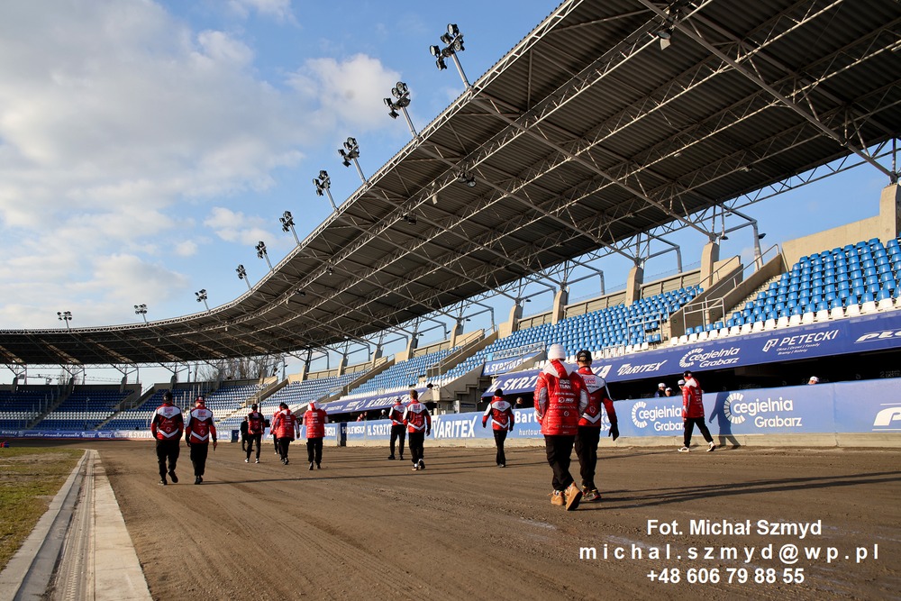 michal_szmyd's tweet photo. Orzeł Łódź - Polonia Bydgoszcz 35:55
@orzel_lodz @PoloniaBDG #speedway #action #polonia #bydgoszcz #orzel #lodz https://t.co/qz8q8tw8N0