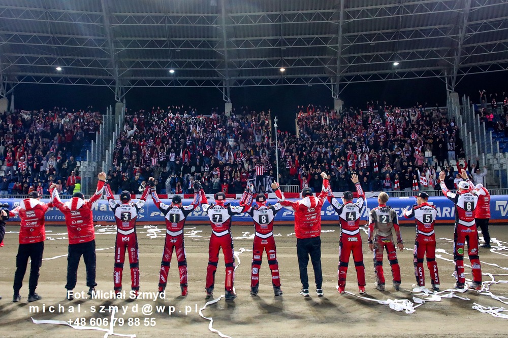 michal_szmyd's tweet photo. Orzeł Łódź - Polonia Bydgoszcz 35:55
@orzel_lodz @PoloniaBDG #speedway #action #polonia #bydgoszcz #orzel #lodz https://t.co/qz8q8tw8N0