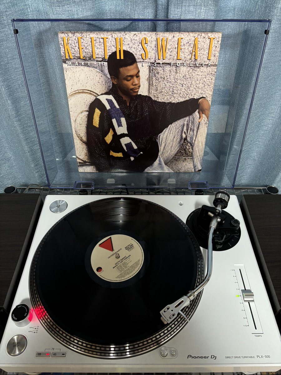 0t4rOVJIudWn1B6's tweet image. 午後の1枚

KEITH SWEAT

「MAKE IT LAST FOREVER」

#KeithSweat 
#NowPlaying 
#レコード