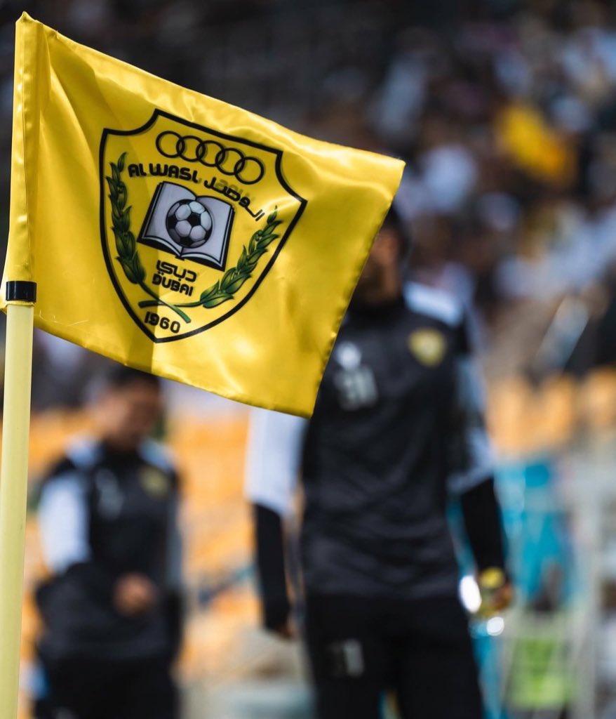 Aishasalem77's tweet photo. ويبقى #الوصل وصلنا … وصلنا نحن فقط في كل الظروف والأحوال 
نحبه بكل جنون وننتظره بكل شغف ونتألم لأجله بكل معاني الوجع ونسانده بكل ما أوتينا من قوة وحب 
#الوصل باق بجمهوره 
والجميع متغيرون .
#جمهور__الوصل https://t.co/EzeeP9J4Df