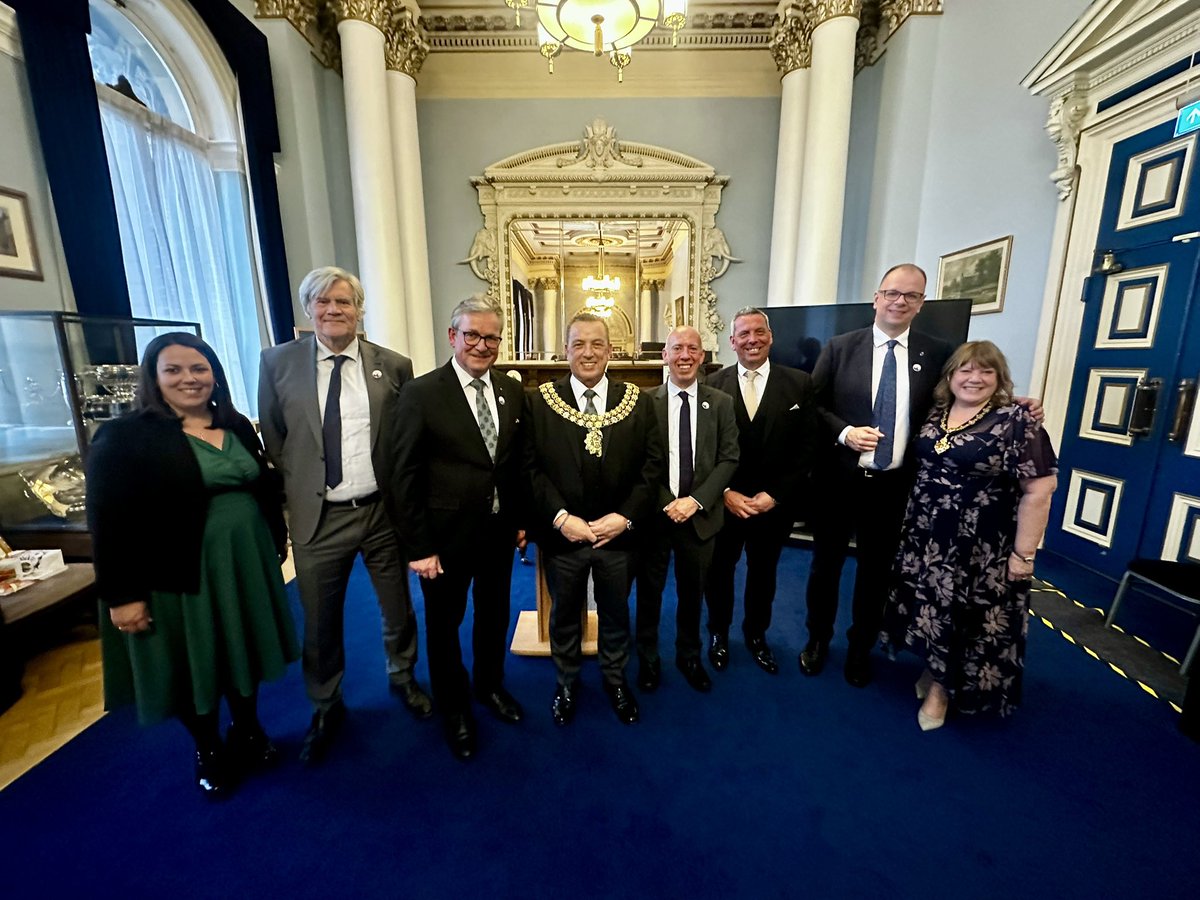 boltontory's tweet photo. Day 333 (Part 4 - Saturday):  This evening we had the absolute privilege of hosting a civic dinner at the town hall to mark the 50th anniversary of our official twinning with Paderborn. 

Speeches were made by both myself, the mayor of Paderborn and a presentation was given highlighting Bolton regeneration aspirations. 

It was a celebration of not only of our enduring friendship but of the values that bind us across countries, unity, shared history, and hope for the future.

The bond between our towns is reflected not just in official visits, but in the friendships, exchanges, and understanding that have flourished through the years. 

The toasts we shared last night weren’t just ceremonial, they were a symbol of mutual respect and trust in each other’s cultures.

A heartfelt thank you to the delegation from Paderborn and a special thanks as well to our friends from Le Mans in France and Przemyśl in Poland whose participation brought an extra layer of richness and warmth to the evening. 

Here’s to continued friendship, shared futures, and many more memories to come.

#TeamBolton
#togetherstronger
Mayor of Bolton