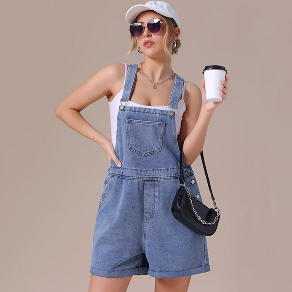 mahmoudsylym's tweet image. 👩‍🌾 "Overalls = Instant ‘cool girl’ energy. Denim shorts + adjustable straps = summer uniform. 
🔗 Get the look: taswiquh.online/Mid-Blue #DenimDaze