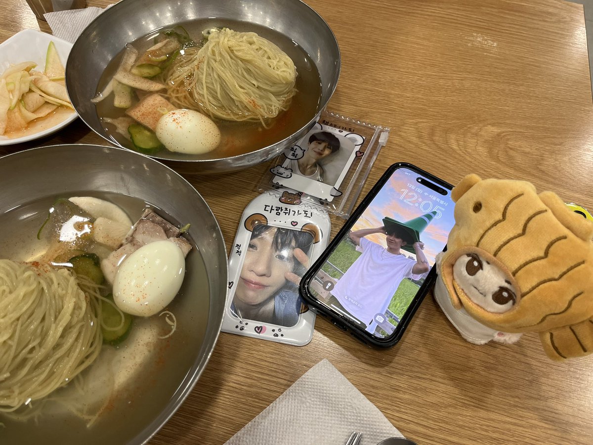 youdukkj's tweet photo. 20분만에 사라진 냉면…. @jooo_look https://t.co/BP7nCyP29b