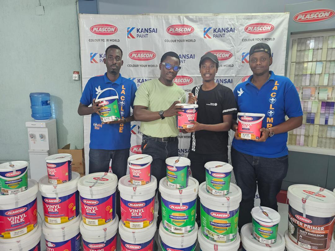As part of its Corporate Social Responsibility, @PlasconBurundi made a strong gesture of solidarity by donating paint worth over 25 million Burundian francs to the Kangongo Fundamental School in Rumonge, as part of the REACT project  a regional initiative led this year by Bdi.