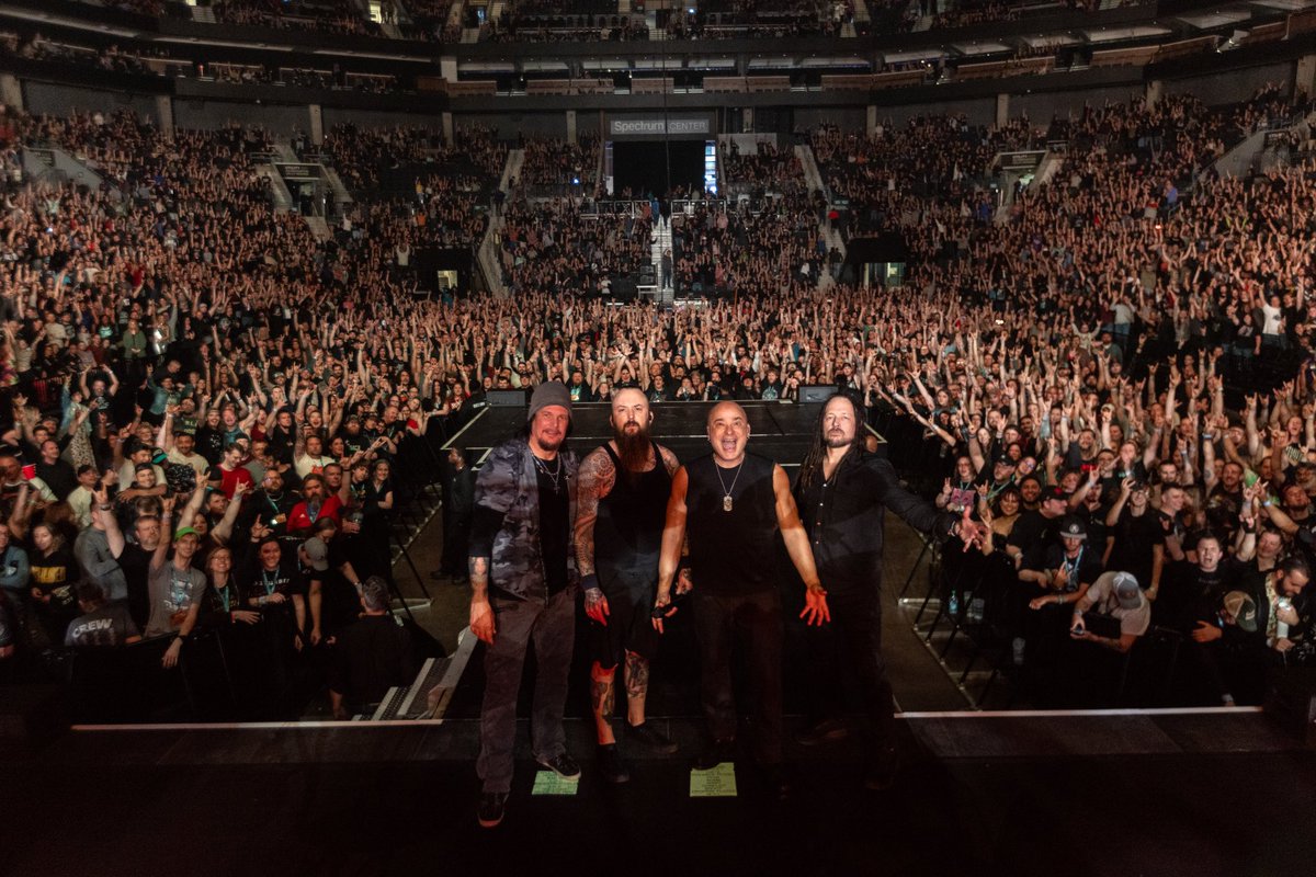 Disturbed's tweet photo. Charlotte, you were incredible! 

📸 @britt_bowman 

#Disturbed #TheSickness25 #charlotte #northcarolina https://t.co/UuqMzDagBP