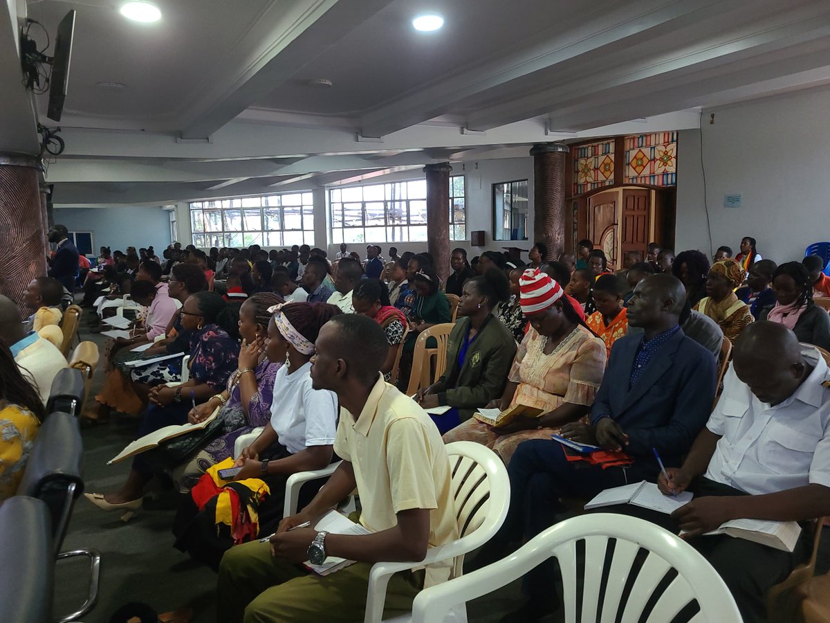 klt256's tweet photo. "The New church is not a building but US"- Pr. Godfrey Kaggwa
#yearofexceedingkingdomglory #KingdomLifeTabernacle #sunday #kltuganda #SundayService https://t.co/Nydjn3fkOn