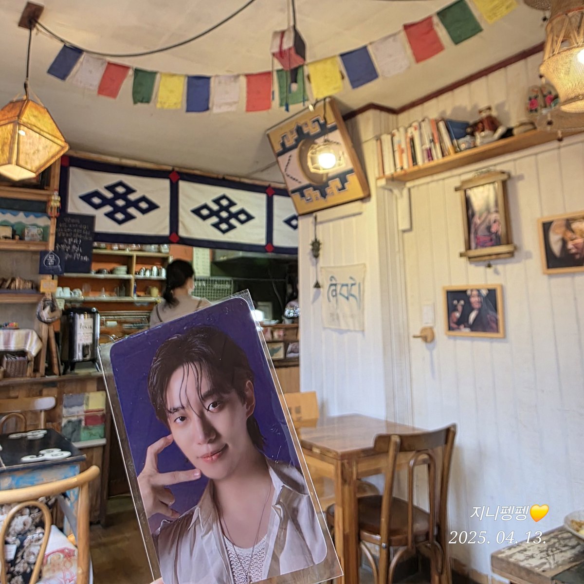 baegjiw02595478's tweet image. 바람불고 비오는데
준호는 뭘하려나..
밥은 먹었나.. 
가는 곳마다 #JUNHO 생각 💛
#서촌 에서 🌸