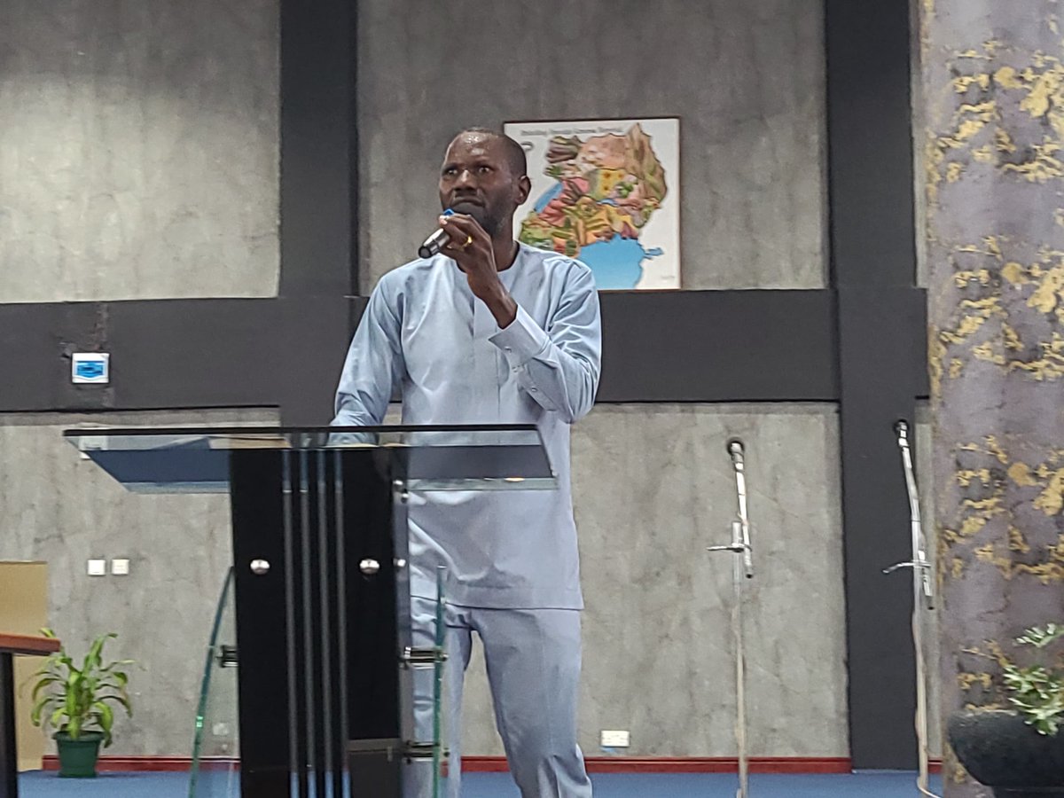 klt256's tweet photo. "Before praying for the New Church, we have to first pray for ourselves to change"- Pr. Godfrey Kaggwa
#yearofexceedingkingdomglory #KingdomLifeTabernacle #sunday #kltuganda #SundayService https://t.co/UHo19MZdAg